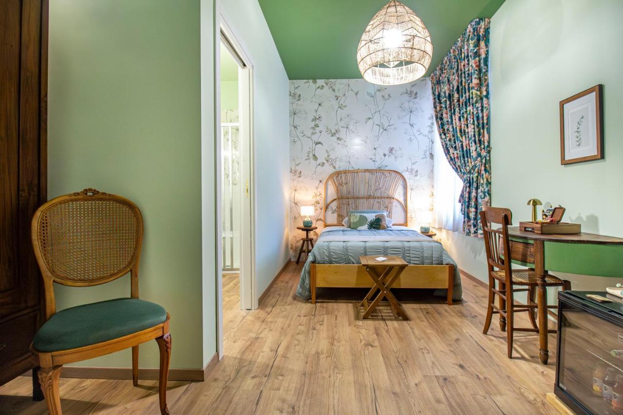 Epimoni B&B Catania Bagian luar foto